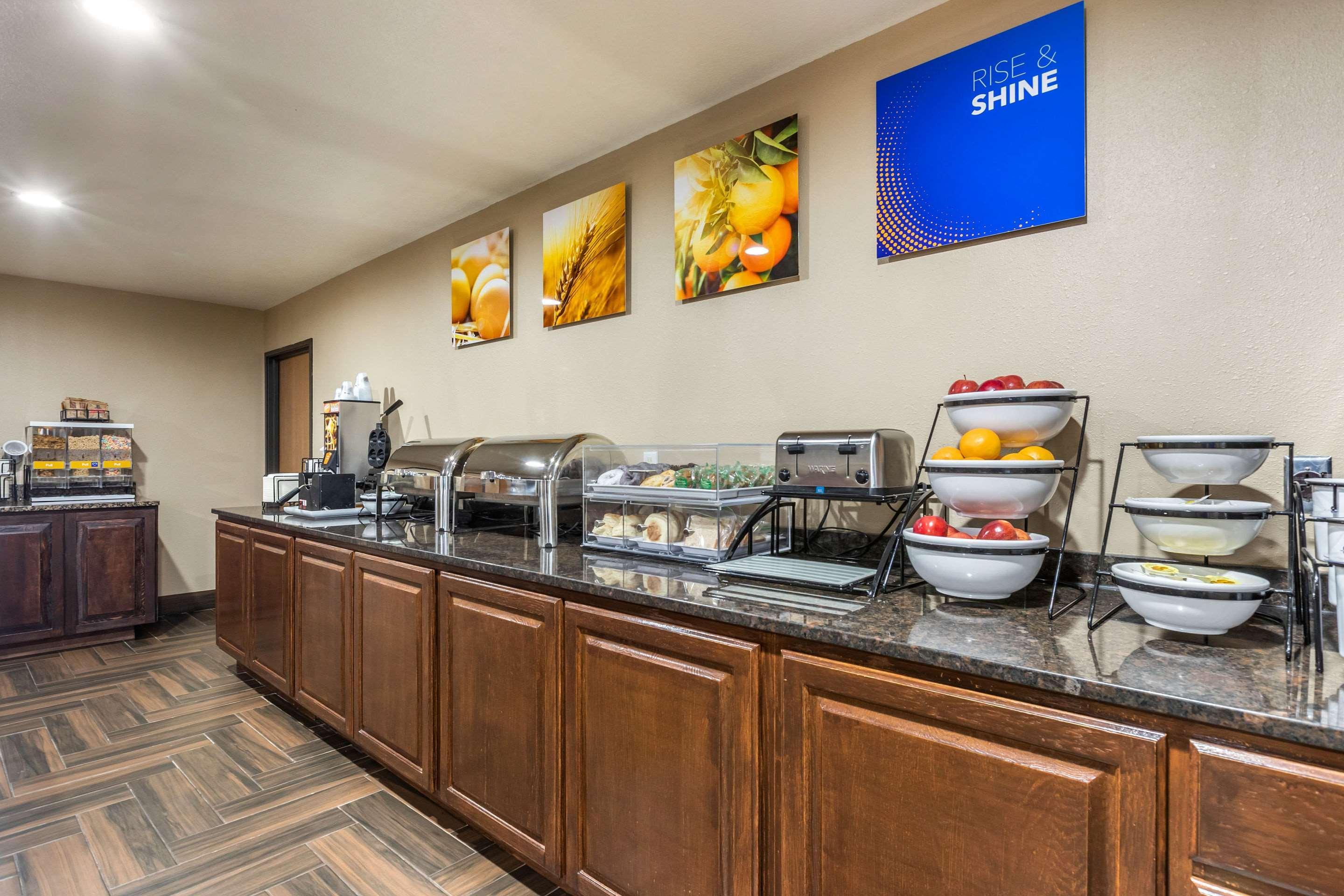 Comfort Inn Story City Εξωτερικό φωτογραφία
