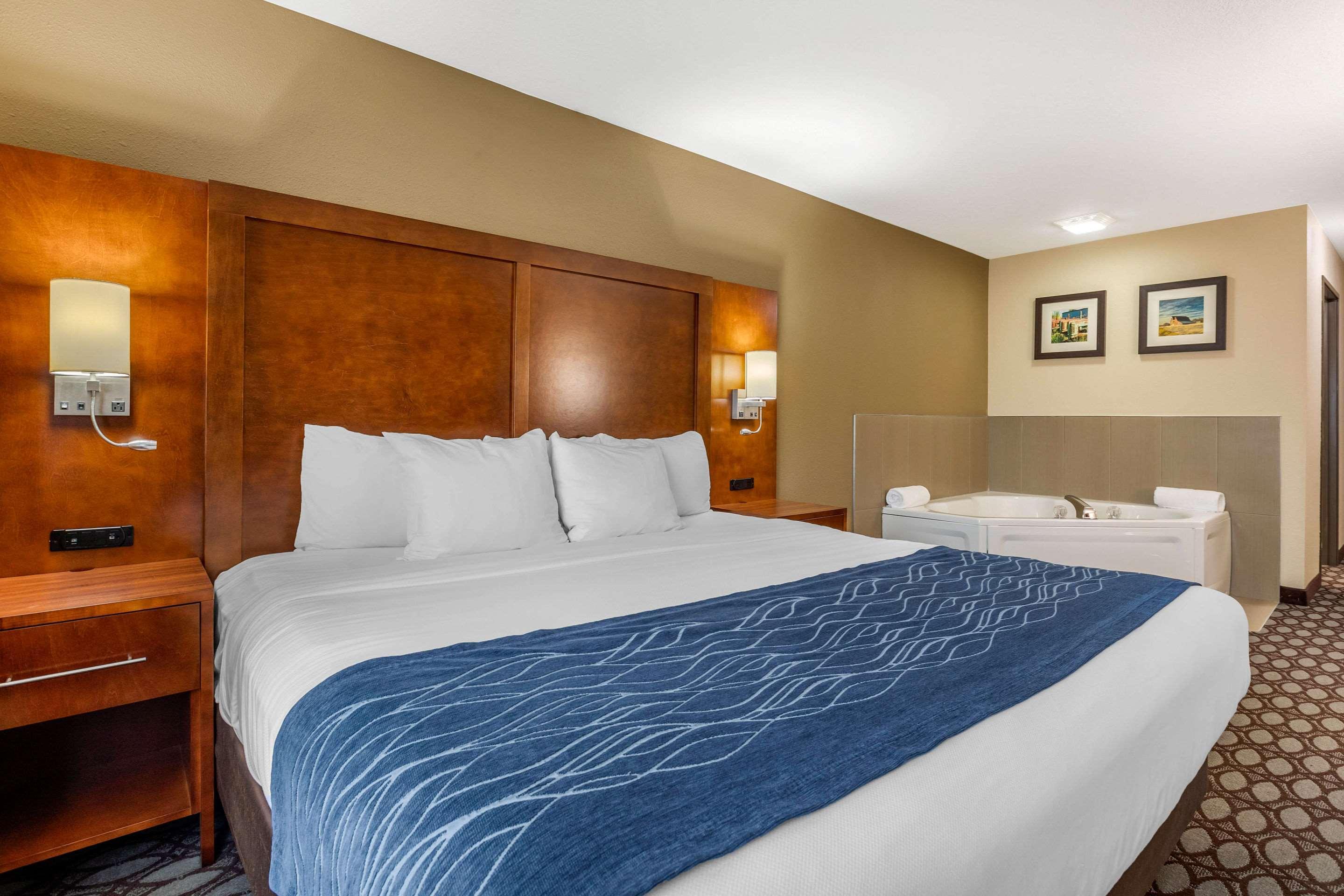Comfort Inn Story City Εξωτερικό φωτογραφία